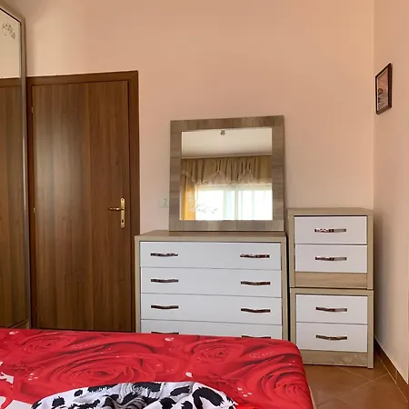 Apartamento In Golem (Tirana)