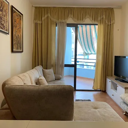 Appartamento In Golem (Tirana)